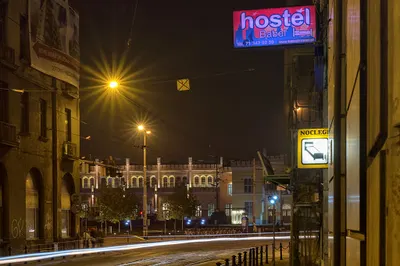 Babel Hostel vis a vis dworca.